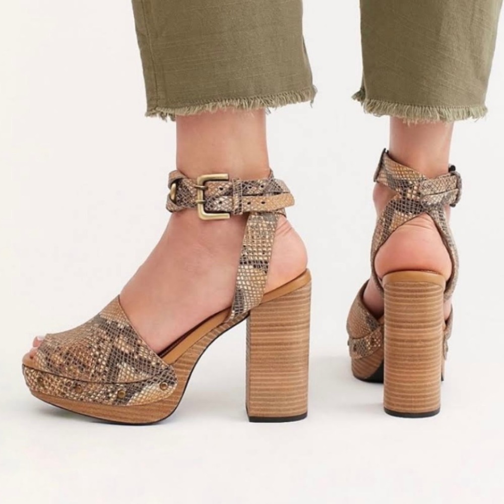 Free People Justine Platform in Brown Combo (Snakeskin)